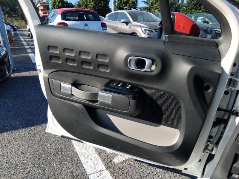 Citroën C3 III 2017 1.2 puretech Shine s&s 83cv