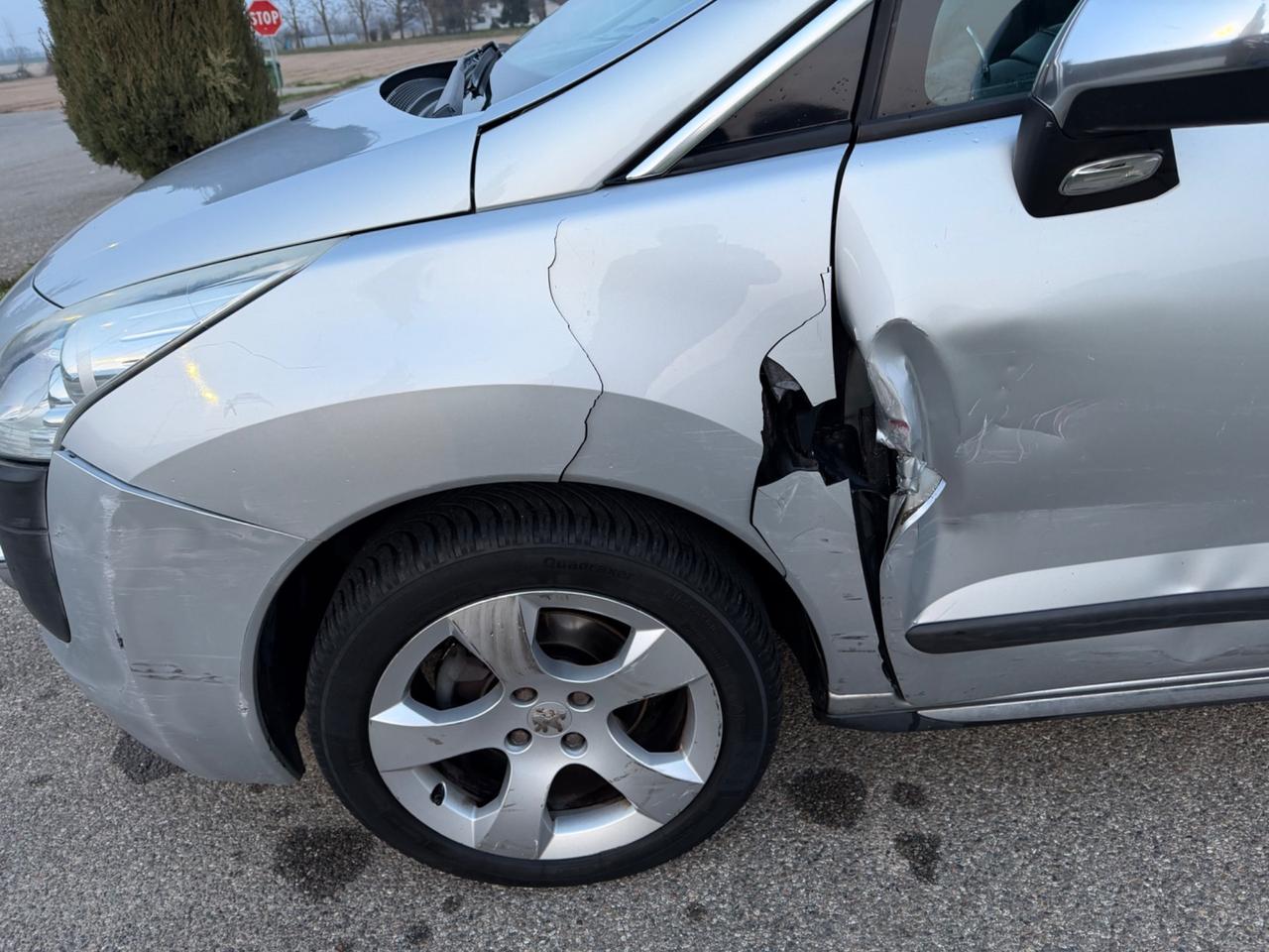 Peugeot 3008 2.0 HDi 150CV Business