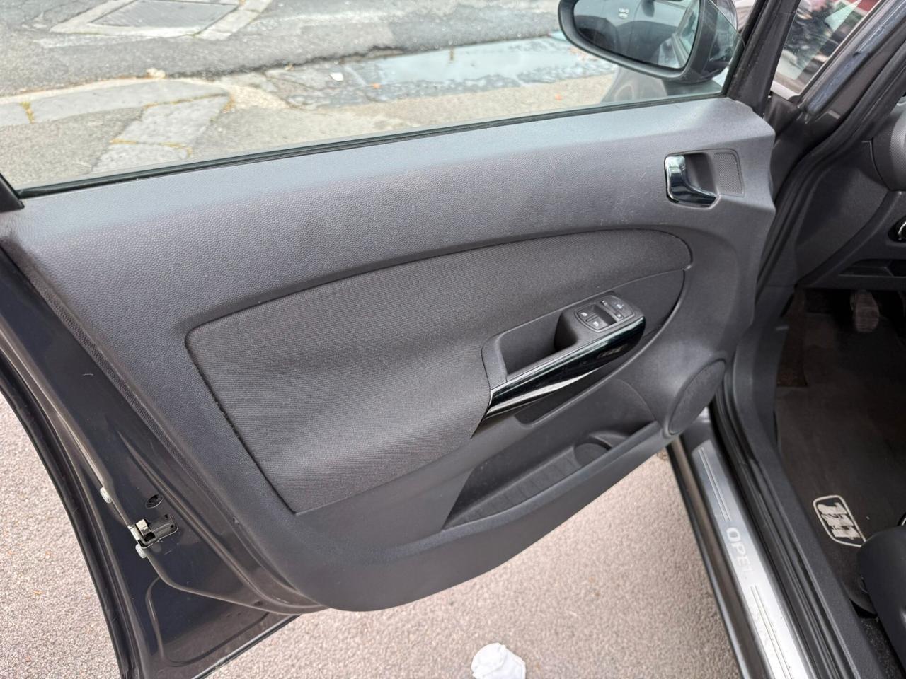 Opel Corsa 1.3 CDTI 90CV 2010 tagliandata