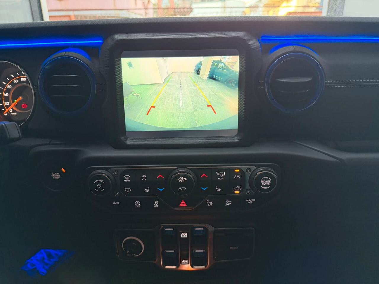 Jeep Wrangler Unlimited 2.2 Mjt II Sahara