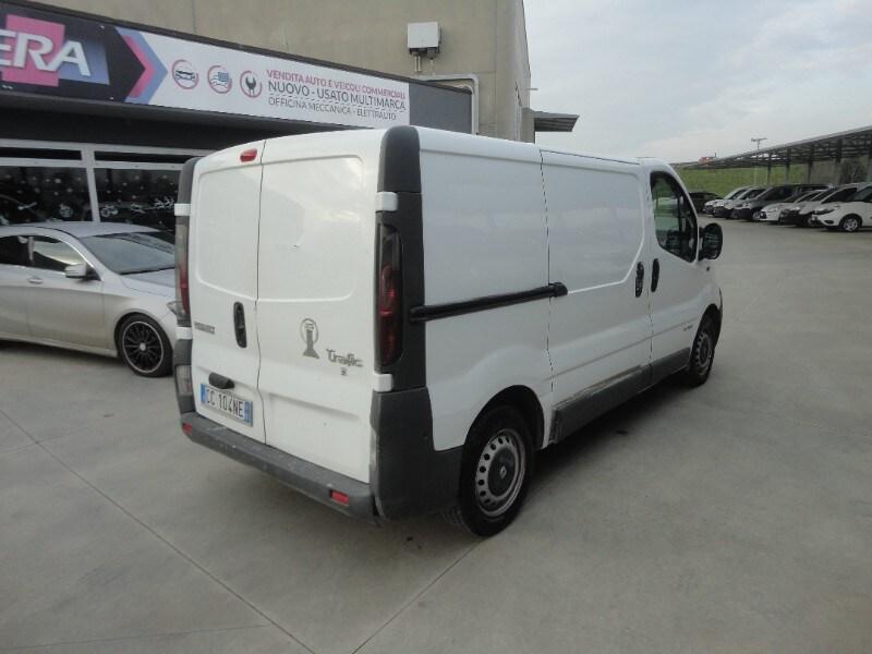 RENAULT Trafic 2ª serie Trafic T27 1.9 dCi/100...