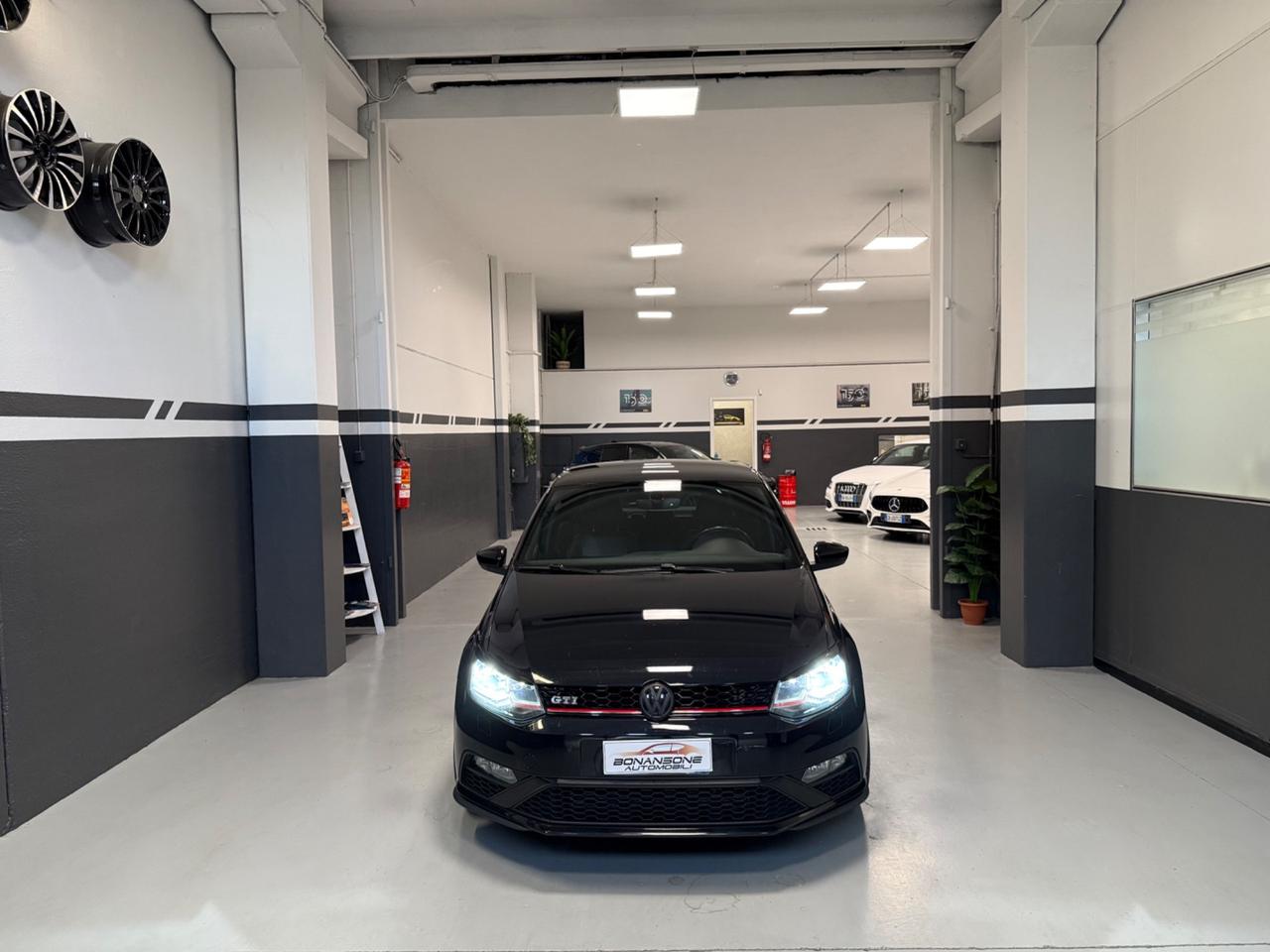 Volkswagen Polo GTI 1.8 192cv 5p. DSG