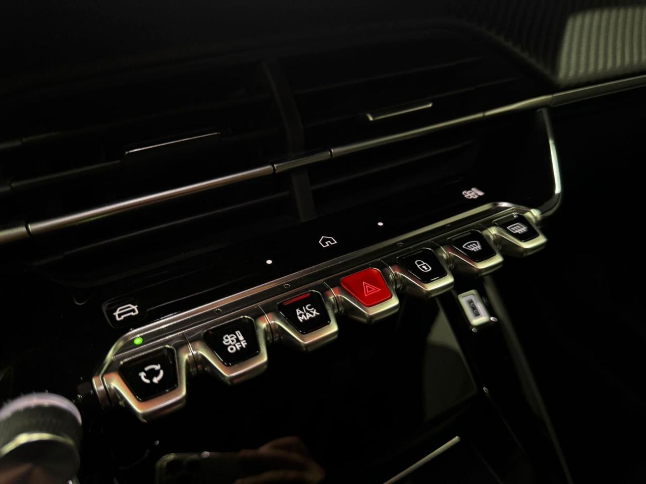 Peugeot 2008 PureTech 100 S&S Style