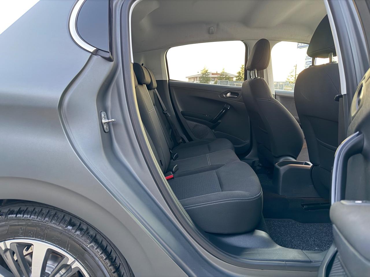 Peugeot 208 1.6 BlueHDi 100cv 5p. Allure GR. OPACO