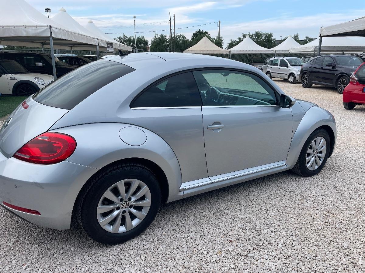 VOLKSWAGEN - Maggiolino - 1.6 TDI Design