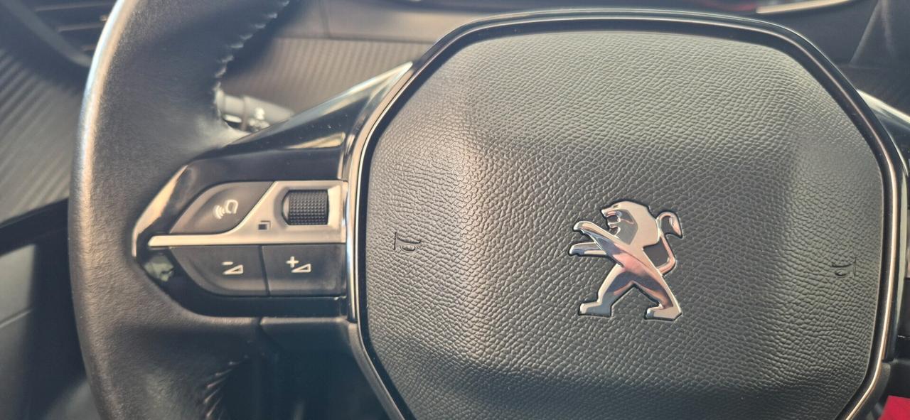 PEUGEOT 2008 1.5HDI 110CV U.proprietario 03/2021