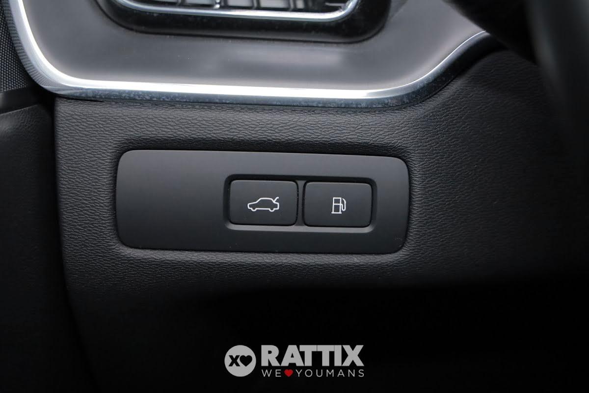 Volvo XC60 2.0 t6 recharge phev obc 3,7kW Core awd auto + tetto apribile