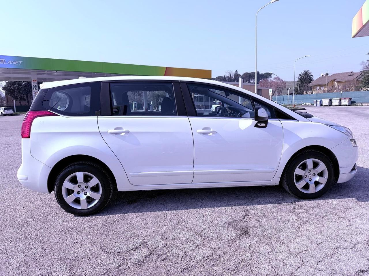 Peugeot 5008 1.6 e-HDi 112CV Stop&Start