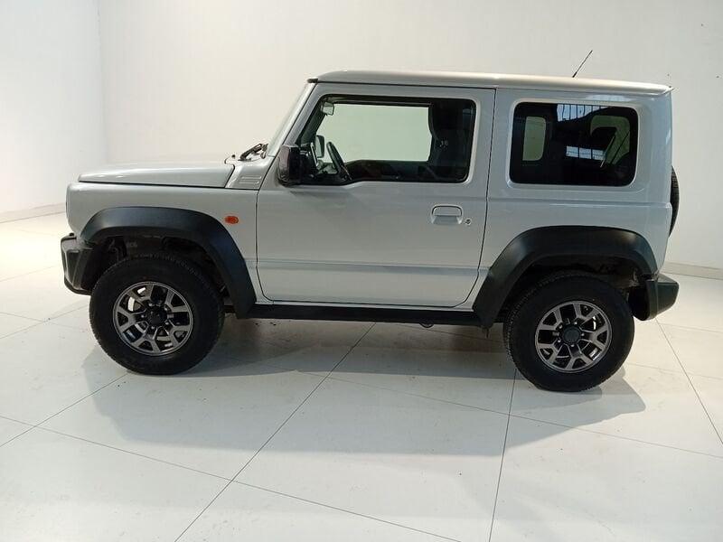 Suzuki Jimny Jimny 1.5 5MT Top 4 POSTI