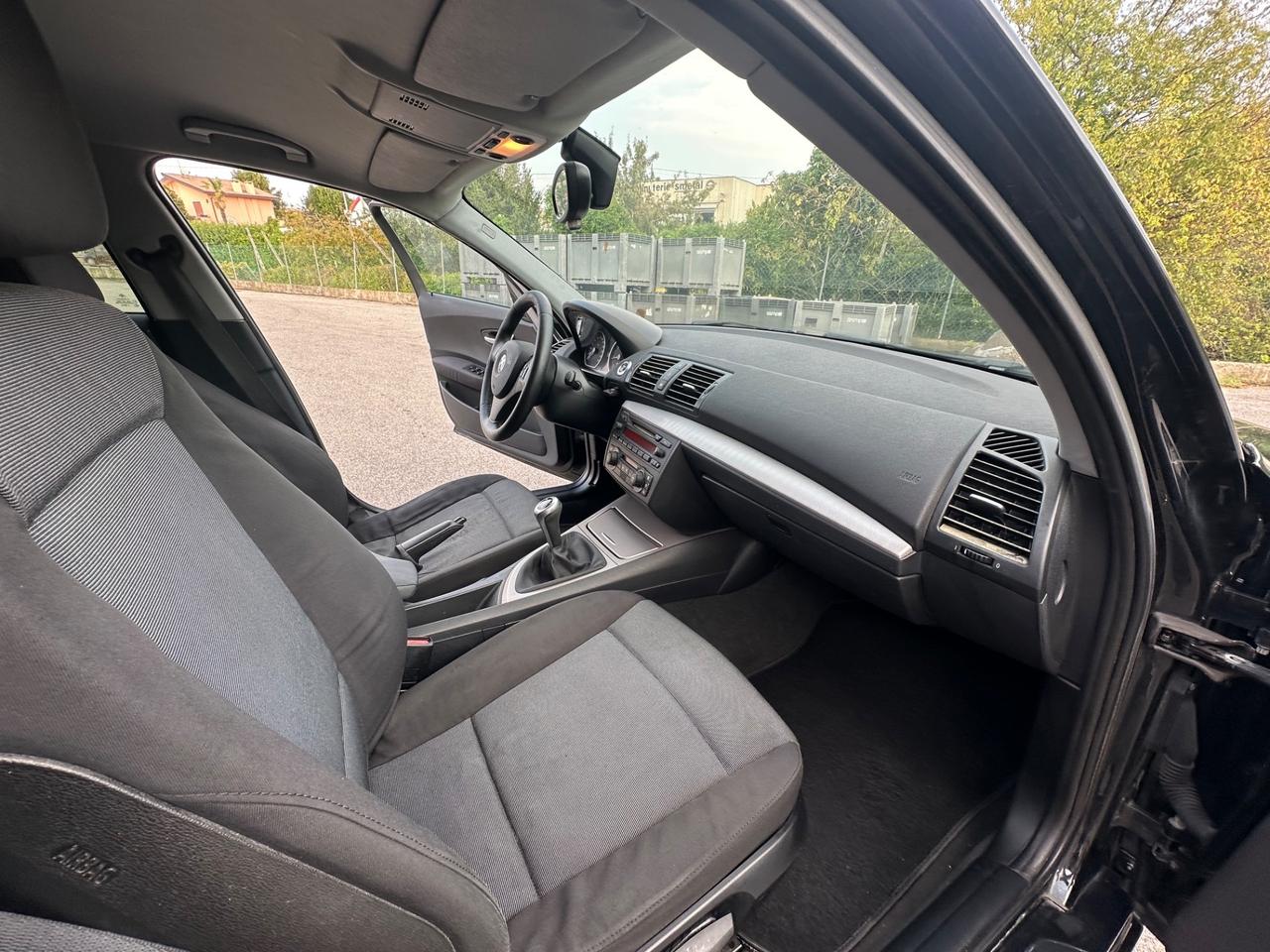 Bmw 116 116i cat 5 porte Futura Neopatentati