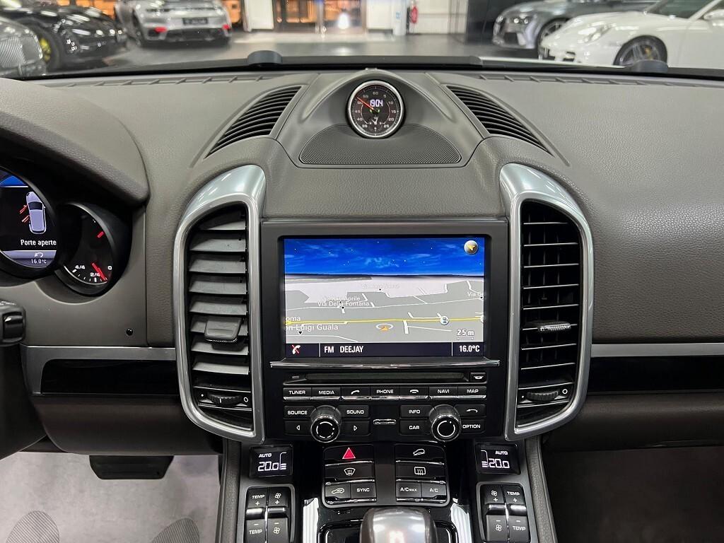 Porsche Cayenne 3.0 tiptronic