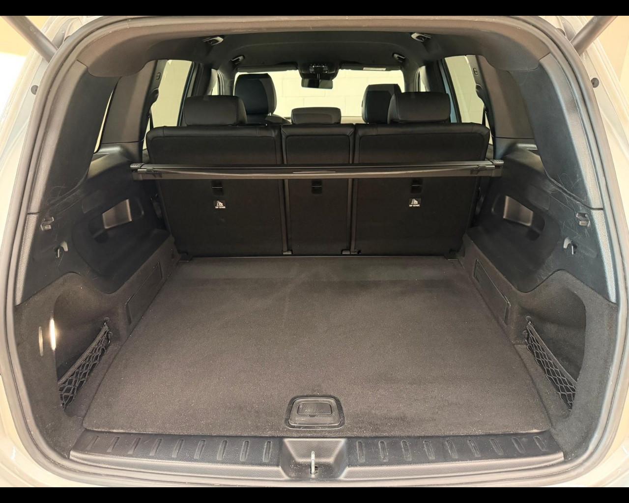 Mercedes-Benz GLB (X247) - GLB 200 d Automatic Sport Plus