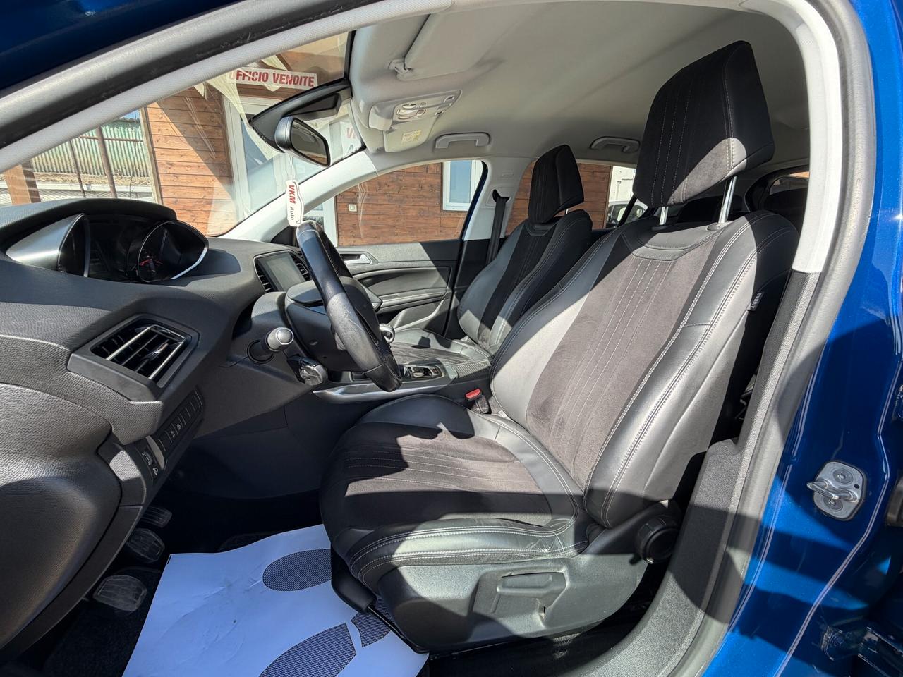 PEUGEOT 308 1.5 BlueHDi 120cv Allure GARANTITA