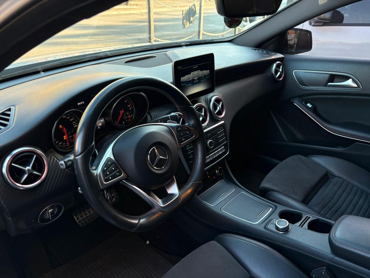Mercedes-benz A 180 d Automatic Premium AMG