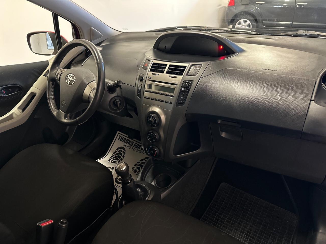 Toyota Yaris 1.0 5 porte Now NEOPATENTATI