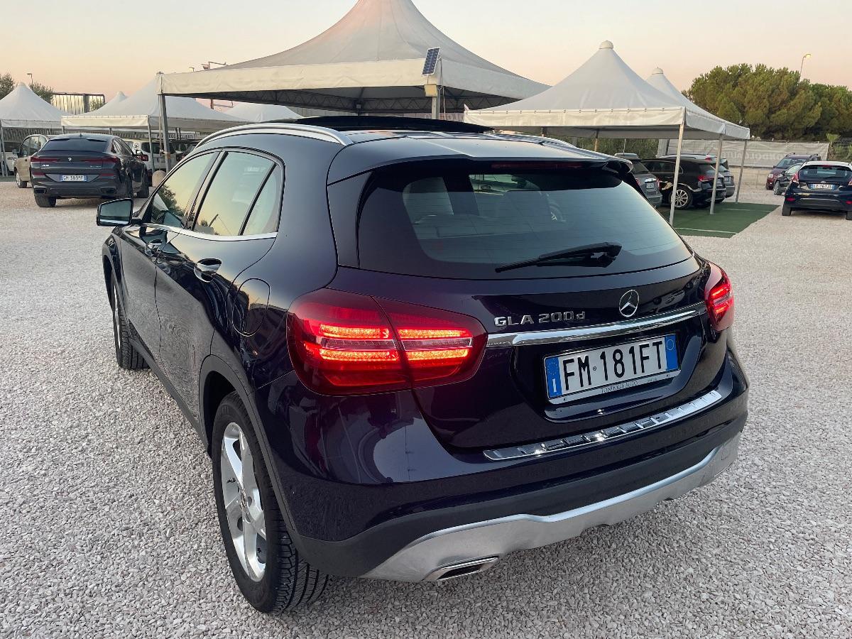 MERCEDES - Classe GLA - GLA 200 d Automatic Premium
