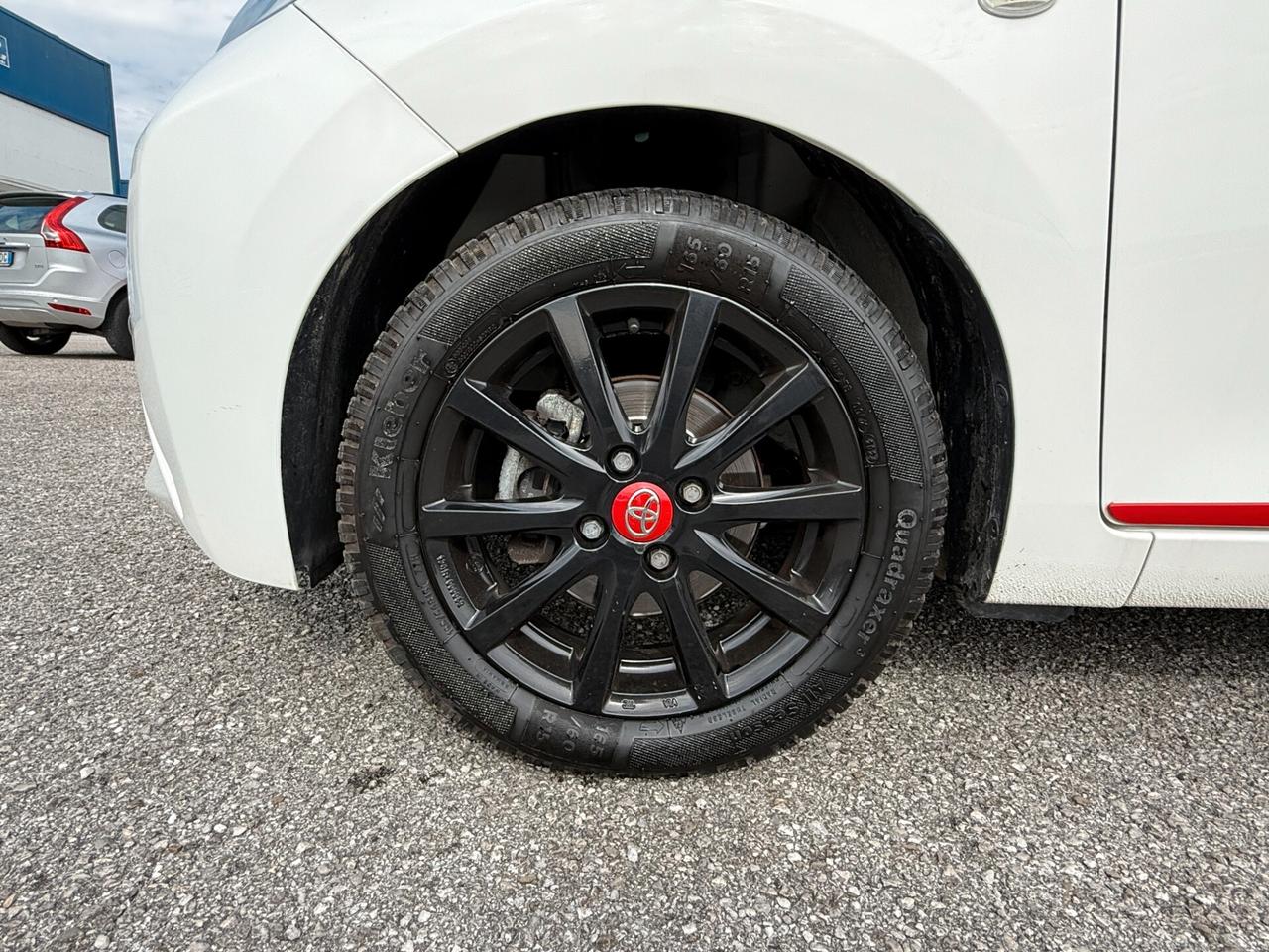 Toyota Aygo 1.0 Benzina 69 CV 5 porte x-play