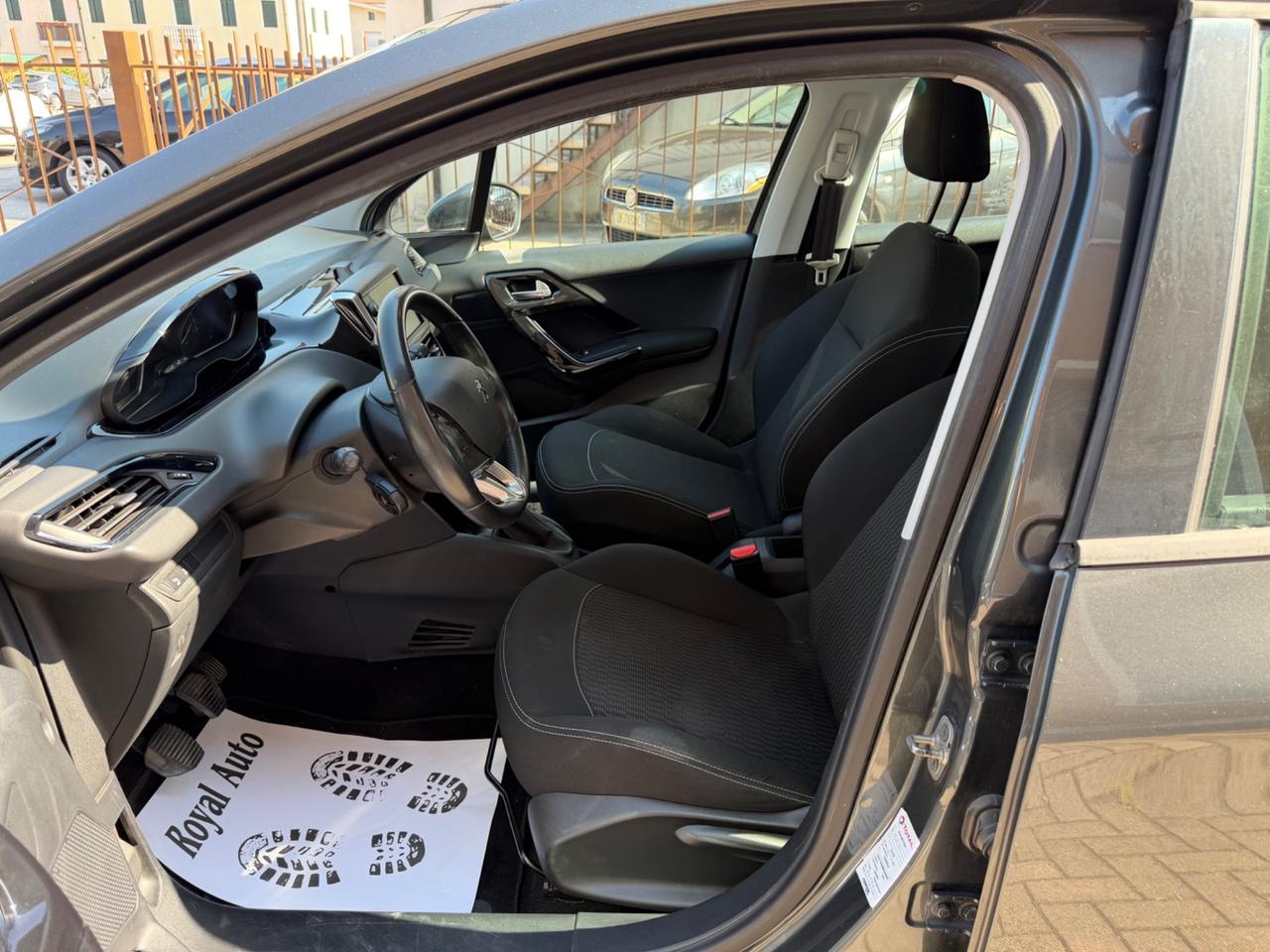 Peugeot 208 1.6 BlueHDi 75 cv Ok Neopatentati