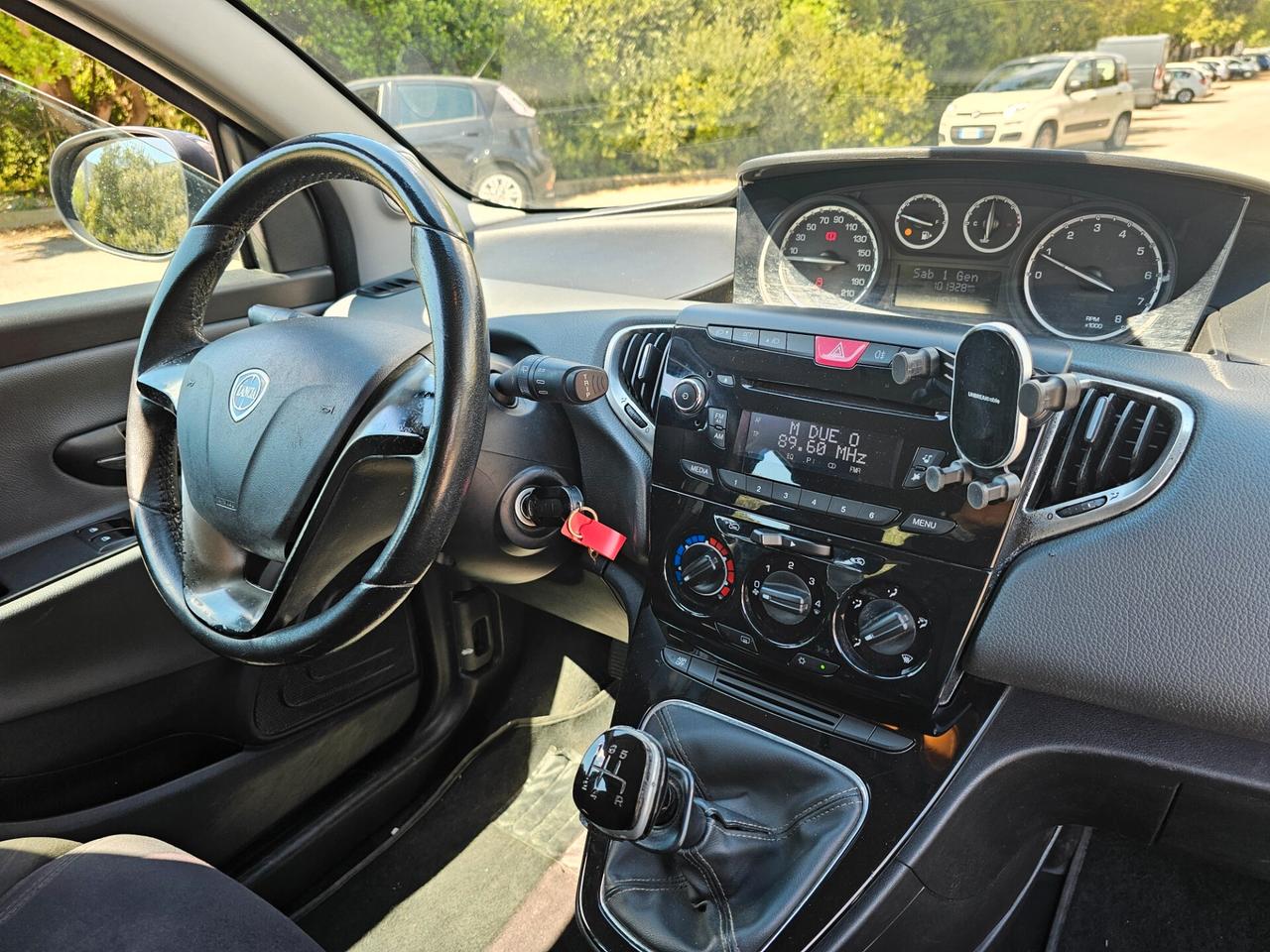 Lancia Ypsilon 1.2 69 CV 5 porte Platinum
