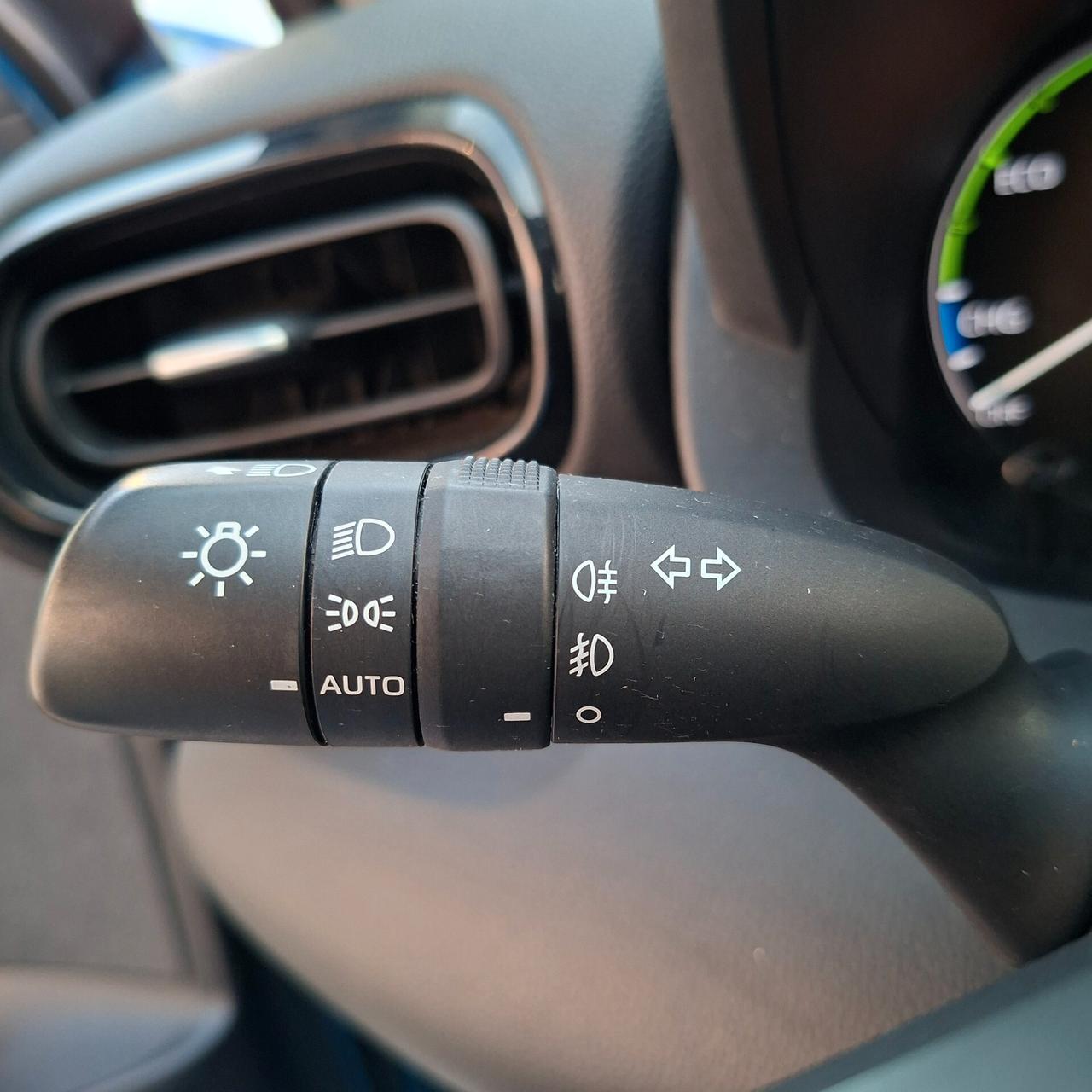 Toyota Yaris 1.5 Hybrid 92cv Active