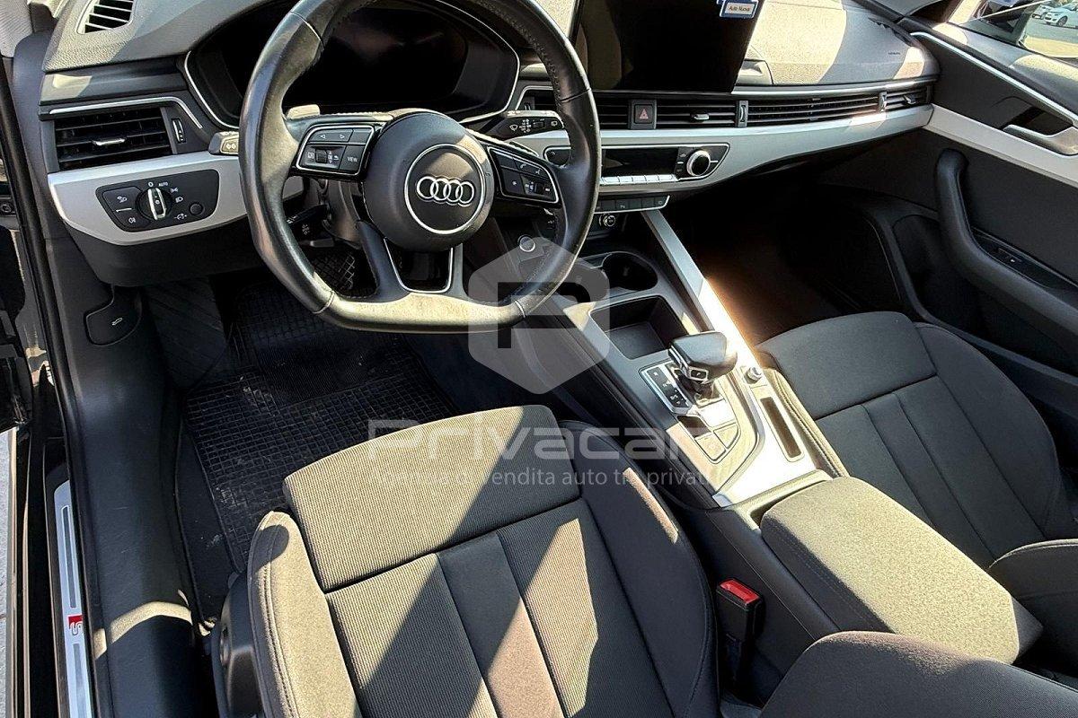AUDI A4 Avant 30 TDI/136 CV S tronic
