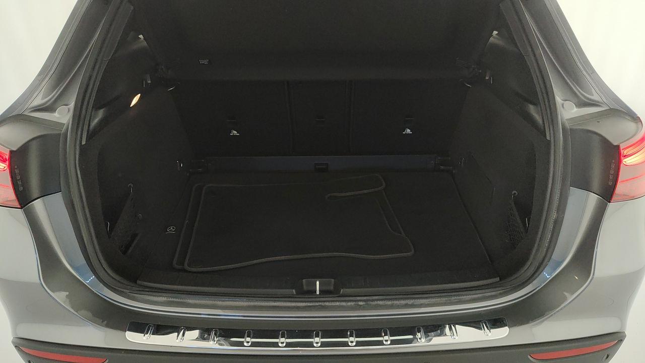 Mercedes-Benz GLA 180 d Advanced auto