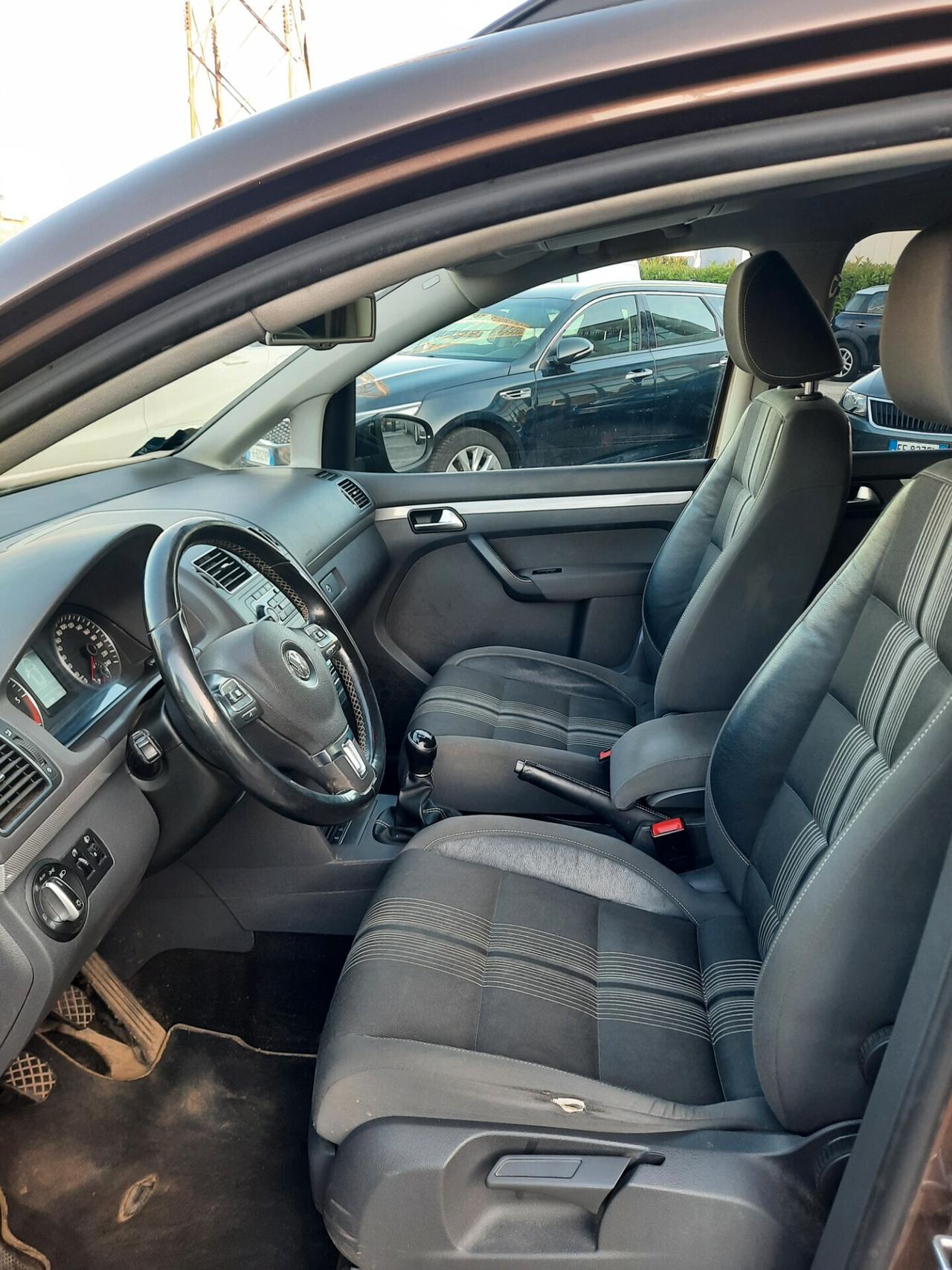 Volkswagen Touran 1.6 TDI Comfortline 7 POSTI