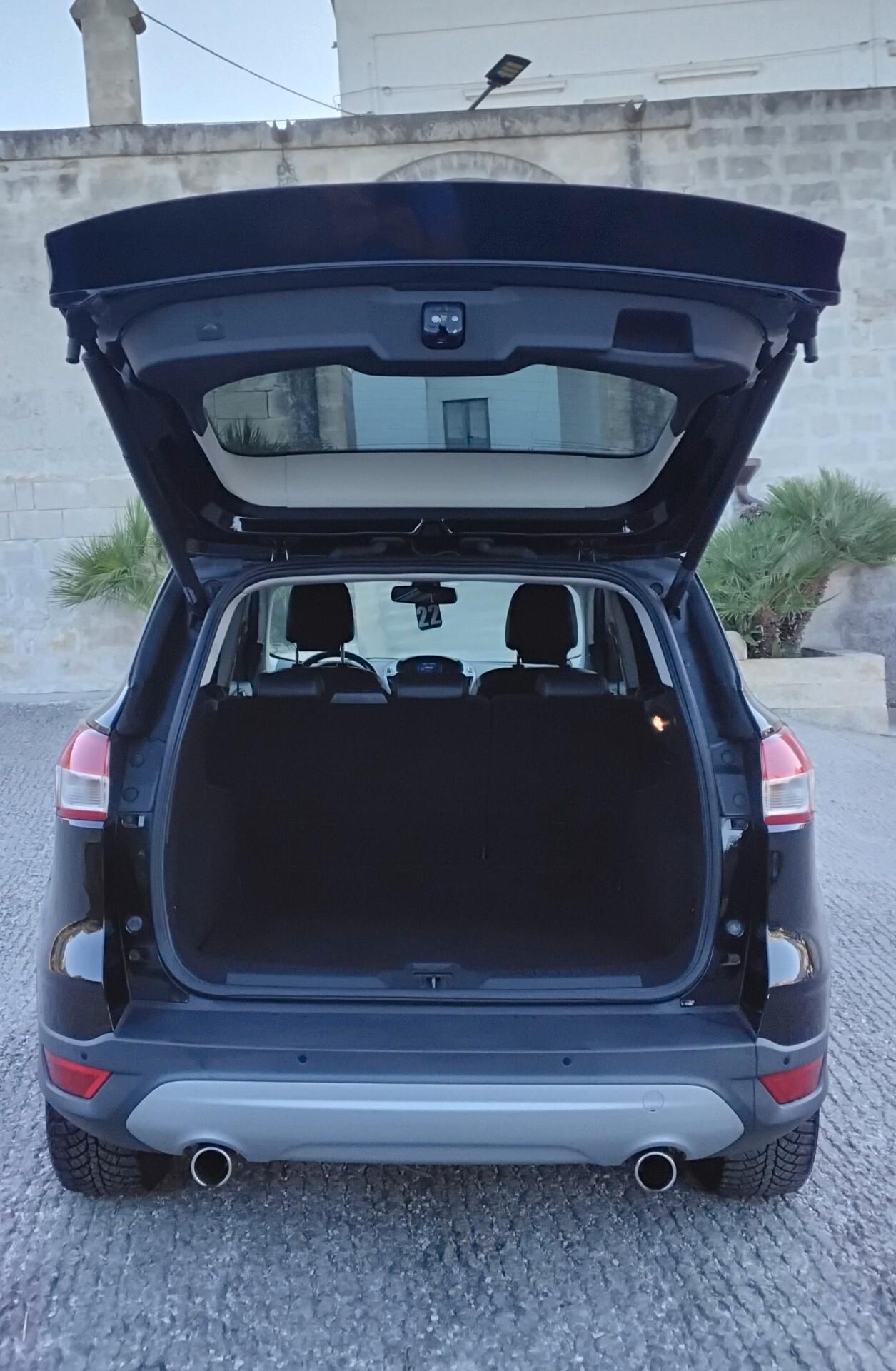 Ford Kuga 2.0 TDCI 163 CV 4WD Powershift Titanium