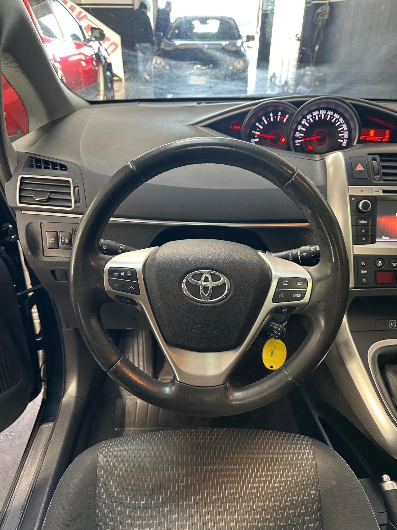 Toyota Verso 1.6 D-4D euro6B FULL OPTIONAL – 68.000 KM – TETTO PANORAMICO – PARI AL NUOVO 1proprietario