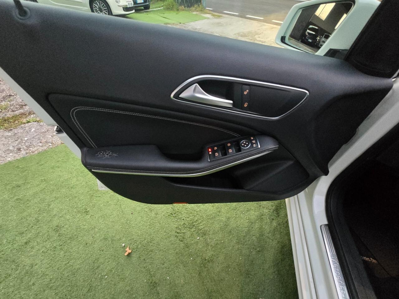 Mercedes A 180 CDI 109CV Premium 150000KM-2014