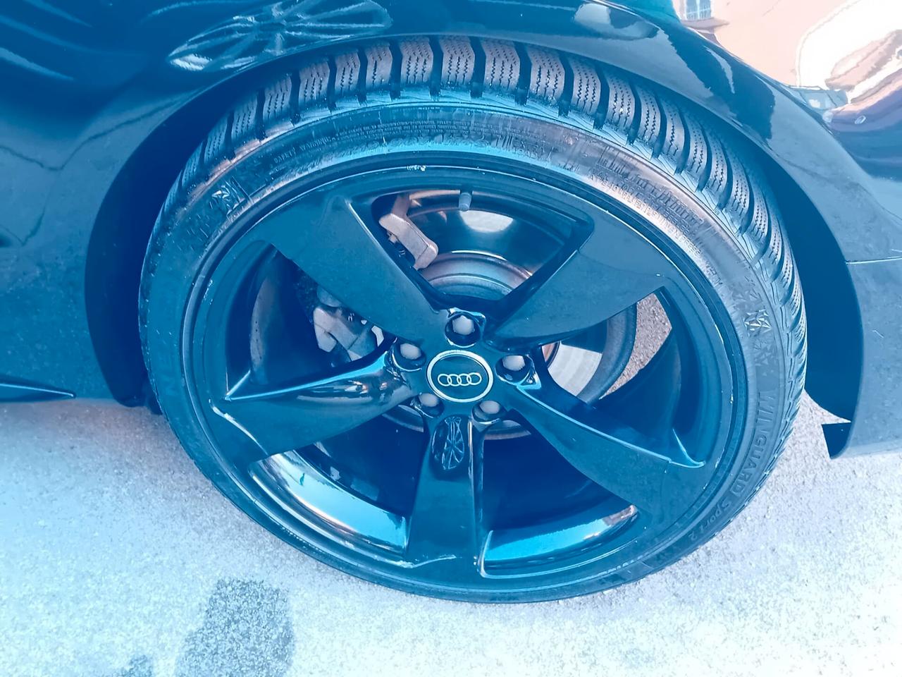 Audi A5 Cabrio 2.0 TDI clean diesel Business