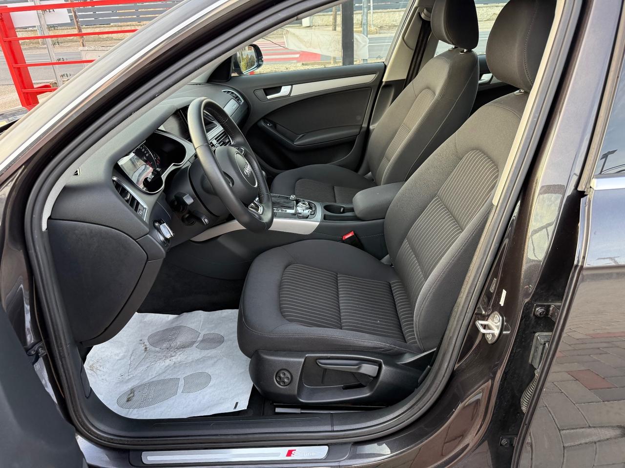 Audi A4 Avant 2.0 TDI 177CV quattro S-LINE Plus