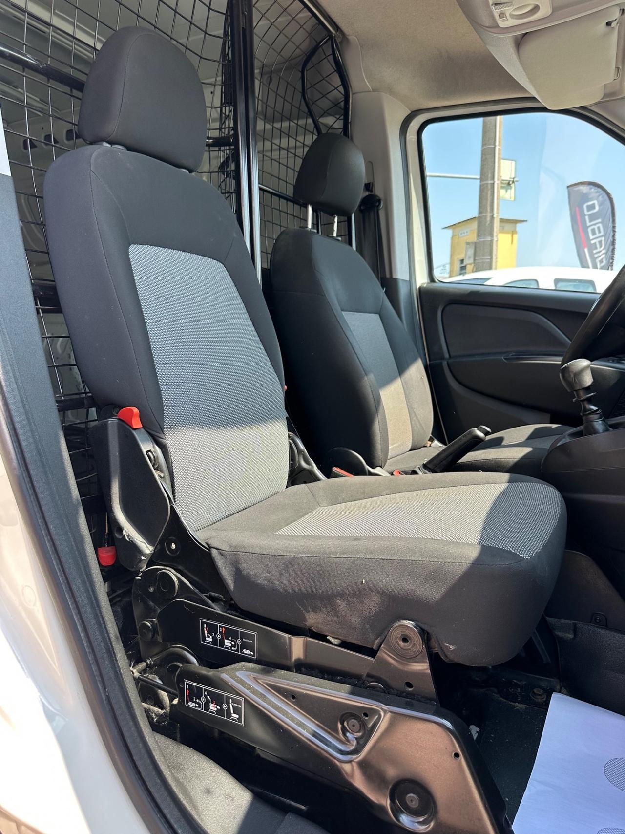 Fiat Doblo Doblò 1.6 MJT 105CV S&S PL-TA Cargo Maxi XL Lounge