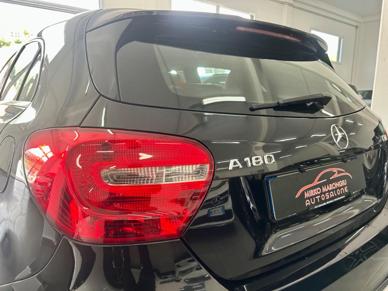 Mercedes classe A 180 d Sport DARK NIGHT finanziabile