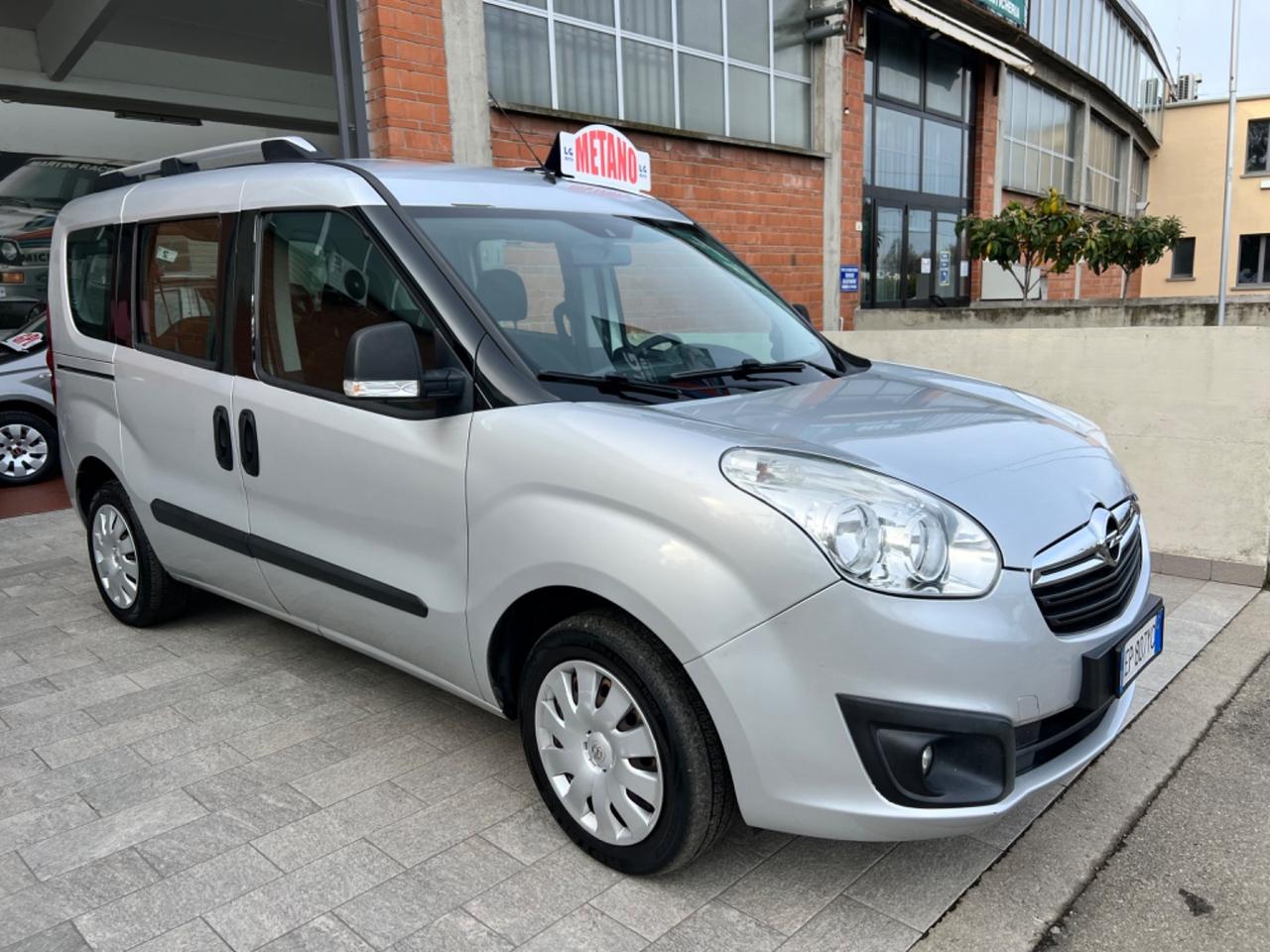 Opel Combo 1.4 Turbo EcoM 120CV PC-TN Cosmo