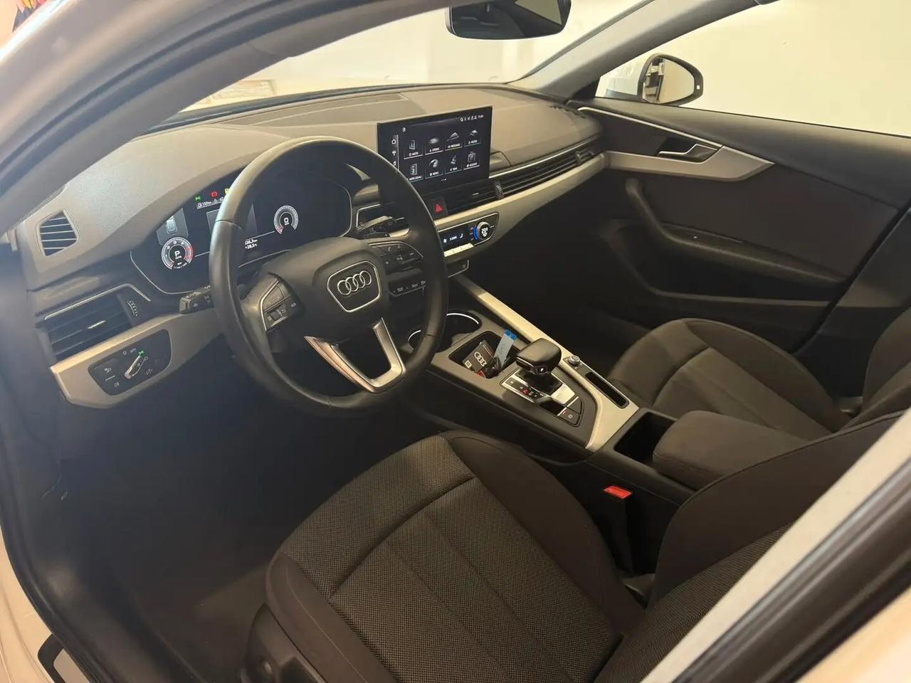 Audi A4 Avant 35 TDI/163 CV S tronic Business Advanced