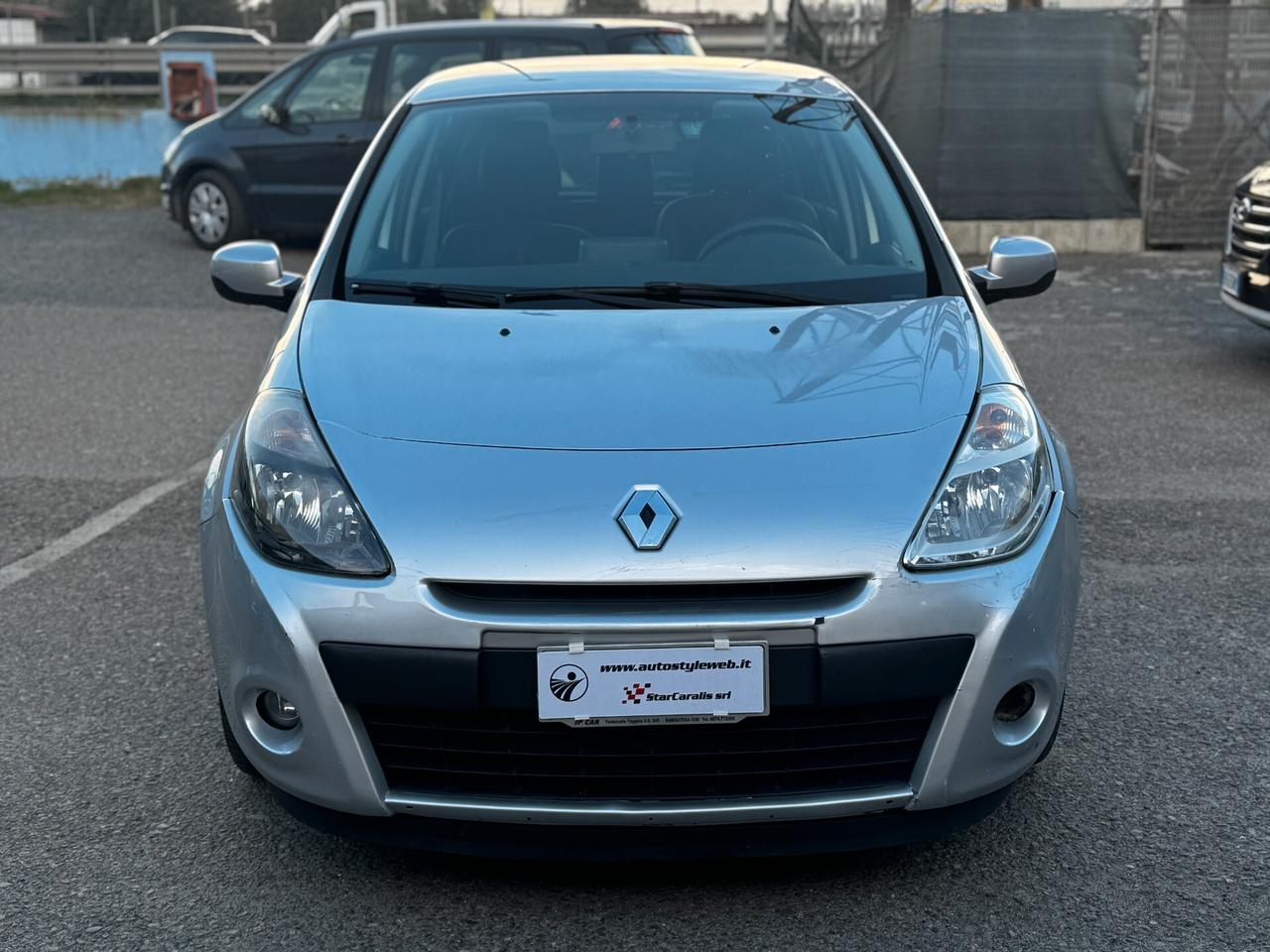 Renault Clio 1.5 dCi 90CV Dynamique - 2011