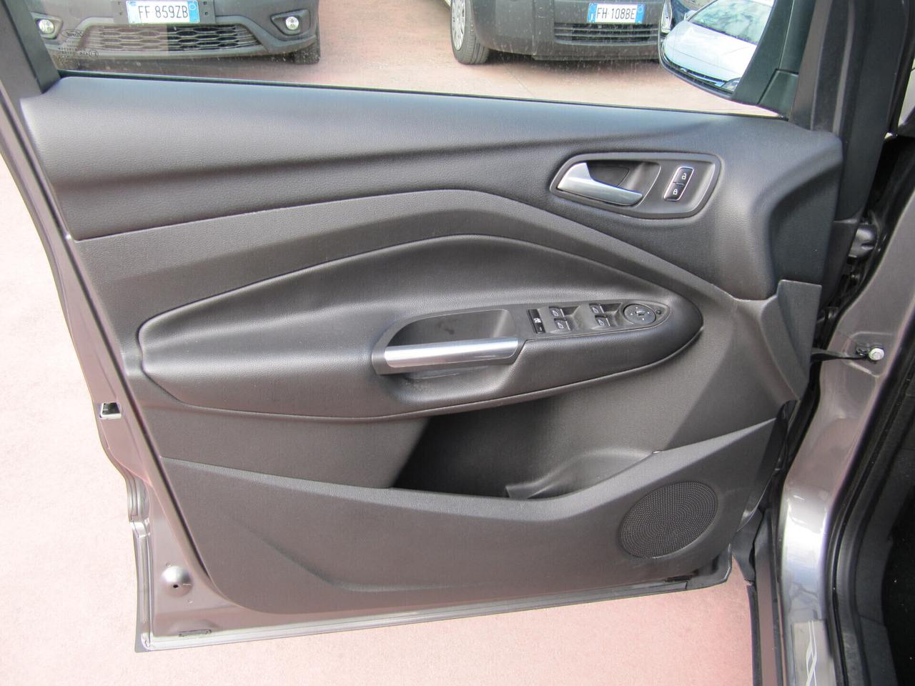 Ford Kuga 2.0 TDCI 140 CV 4WD - AUTOMATICO+TETTO