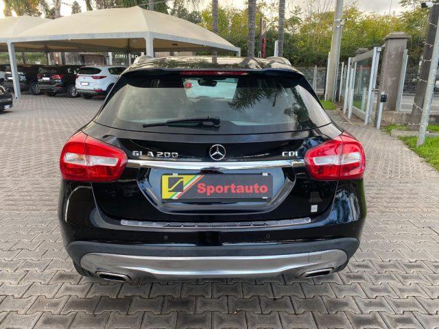 MERCEDES-BENZ GLA 200 CDI Automatic Sport