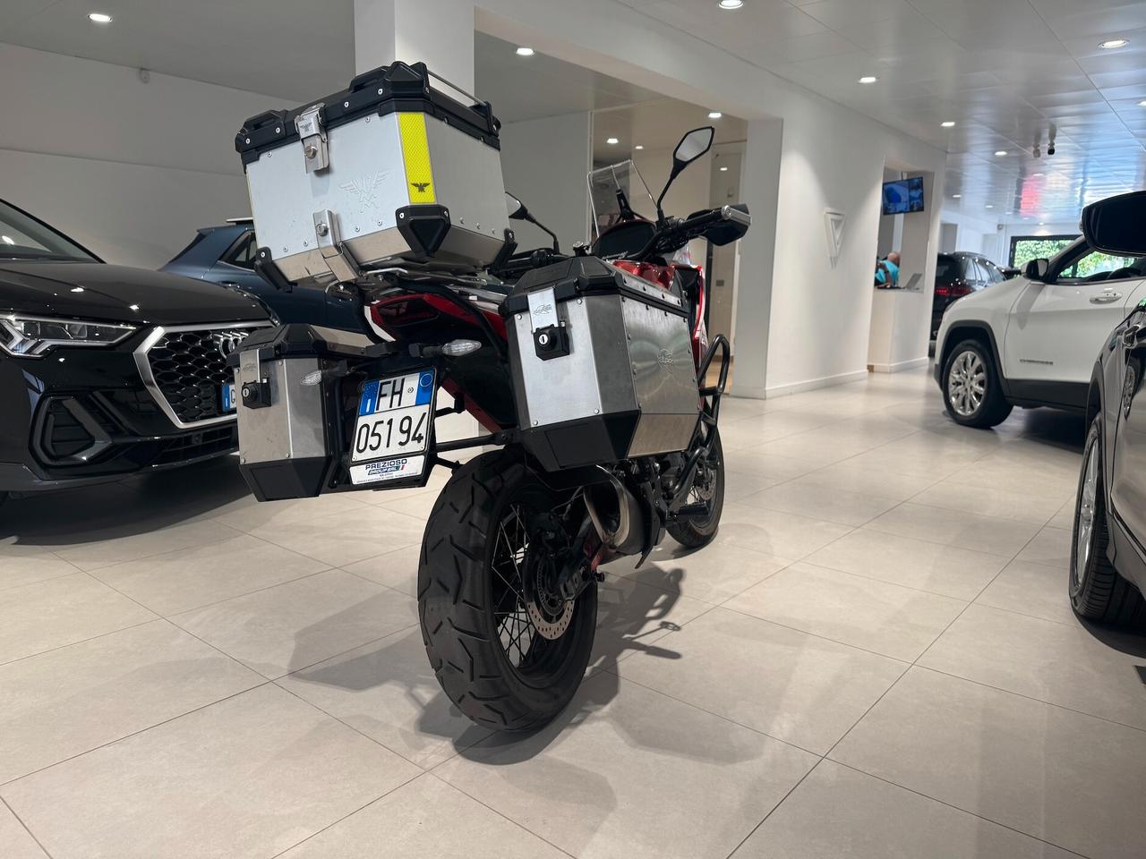 Moto Morini X-Cape 649 Raggi