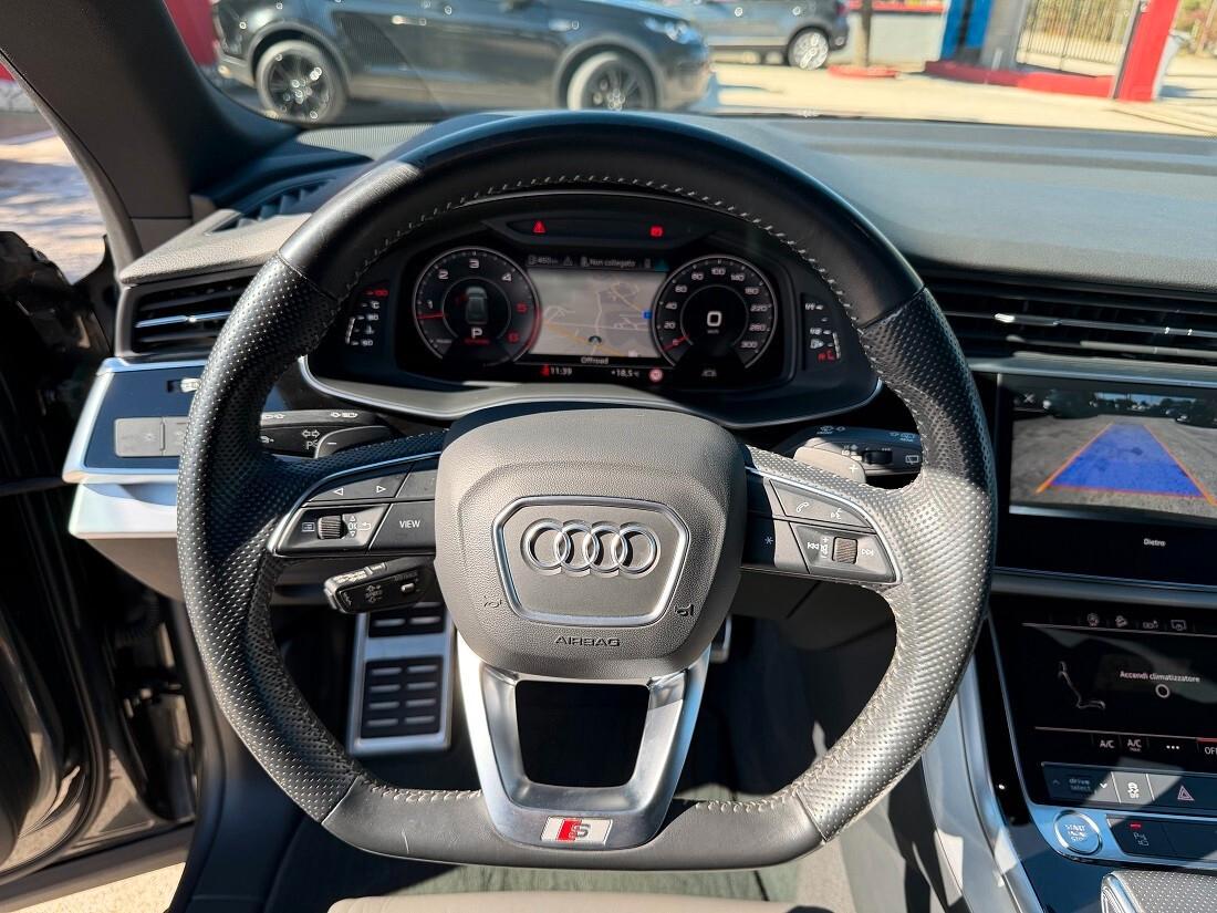 Audi Q8 45TDI QUATTRO S-LINE 231CV - 2020