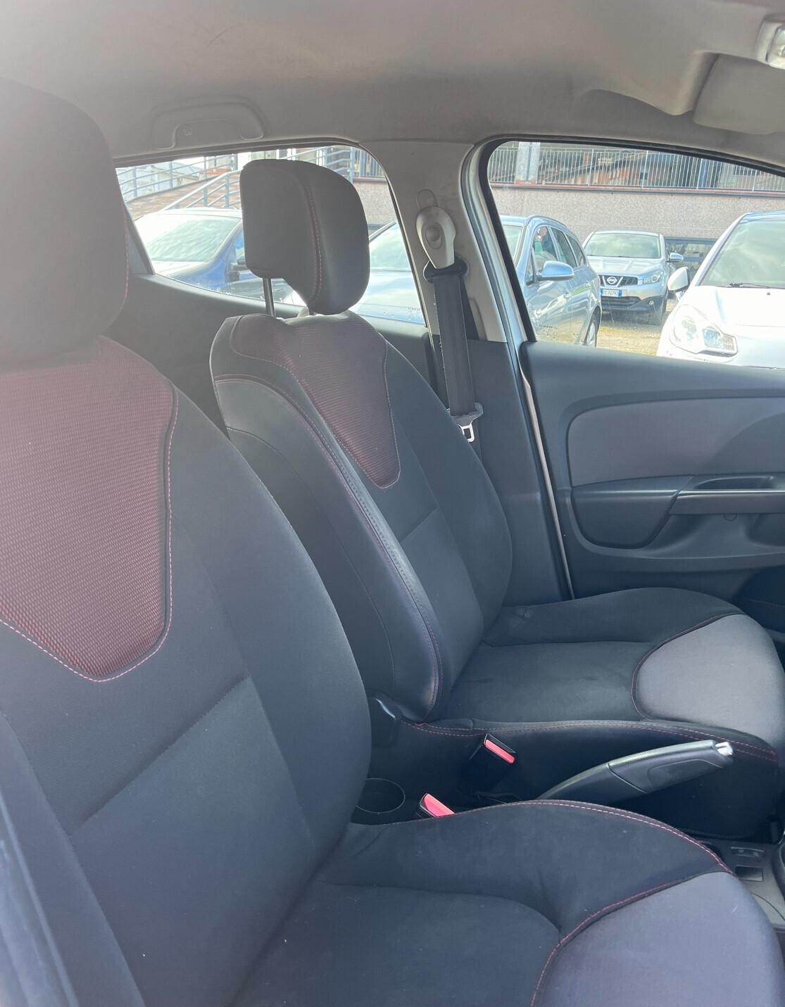 Renault ClioSW 1.5 dCi 2015 PERFETTA NEOPATENTATI