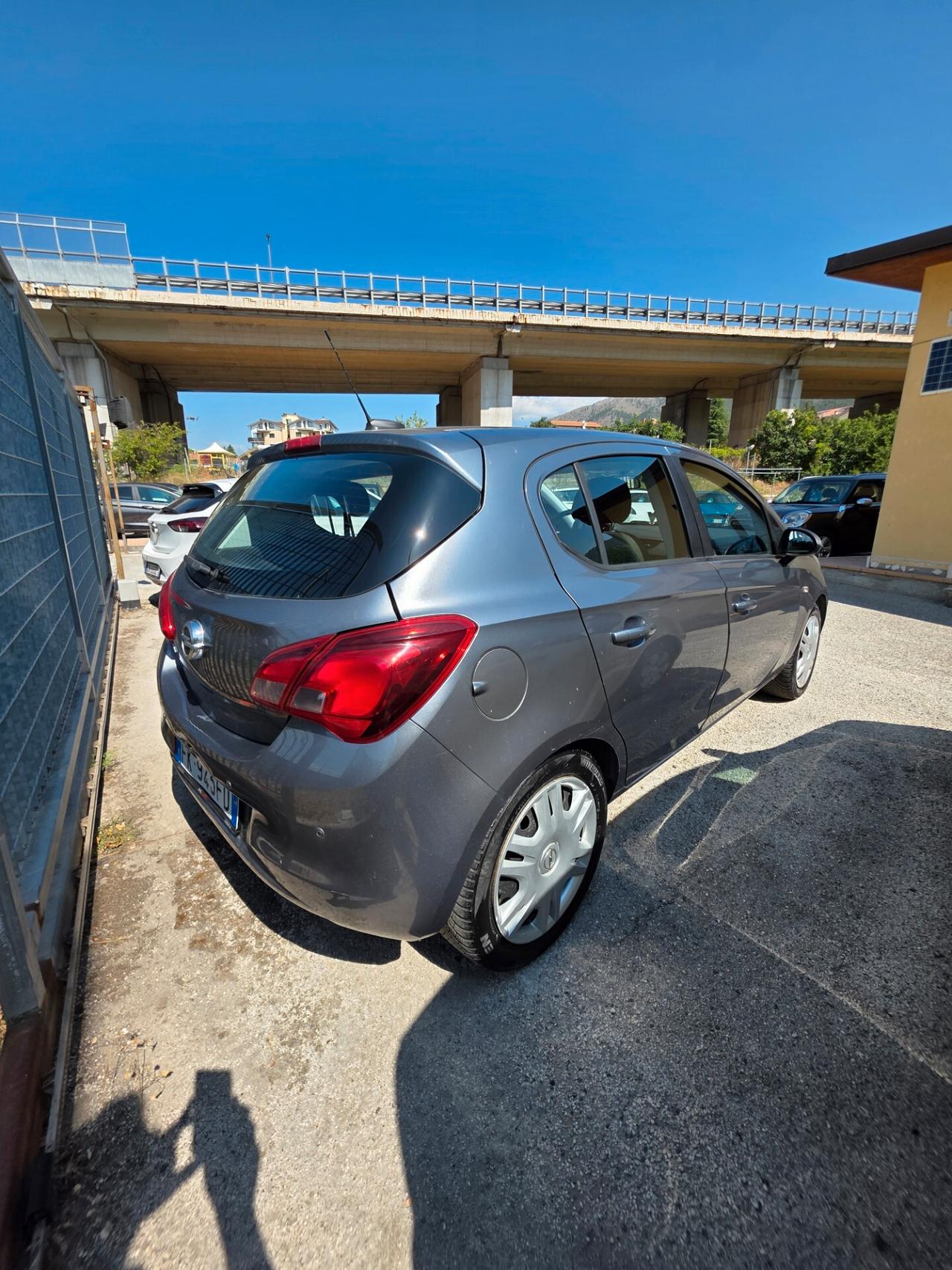 Opel Corsa 1.2 5 porte GPL