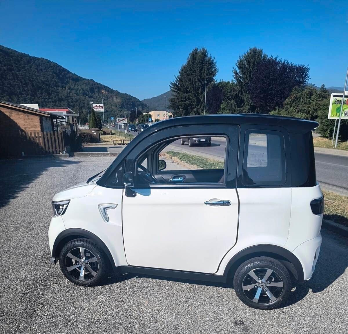 FREEDOM EVO anziani o disabili SENZA PATENTE MINICAR