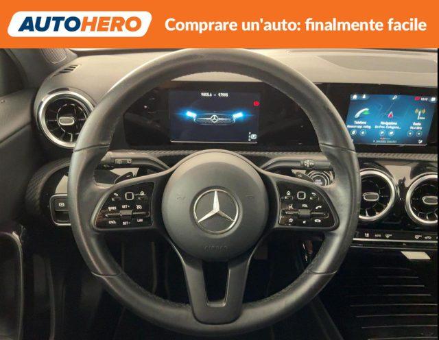 MERCEDES-BENZ A 180 d Automatic Business