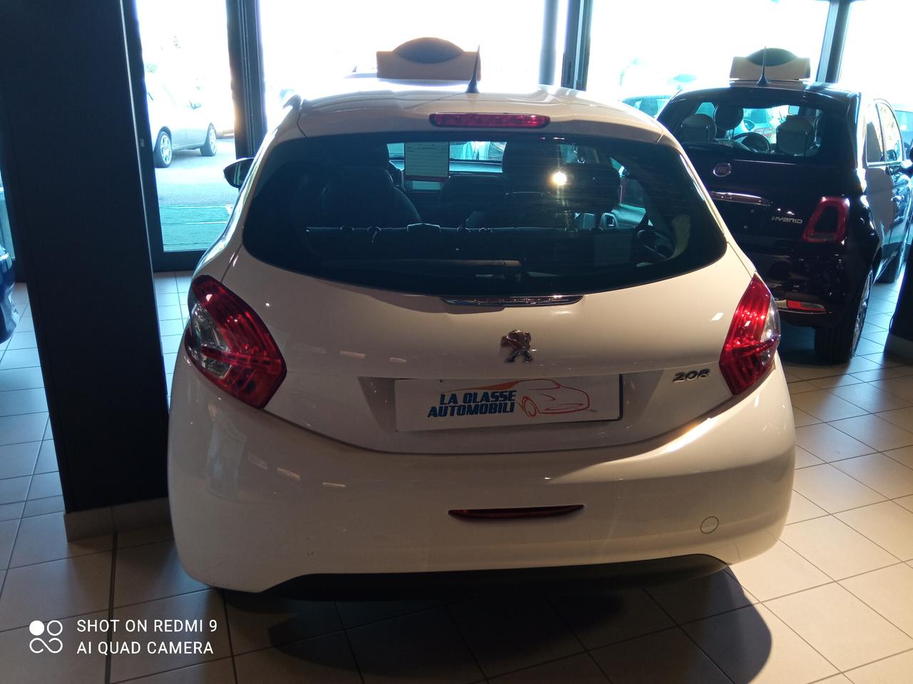 Peugeot 208 1.4 HDi 68 CV 5 porte Allure NEOPATENTATI