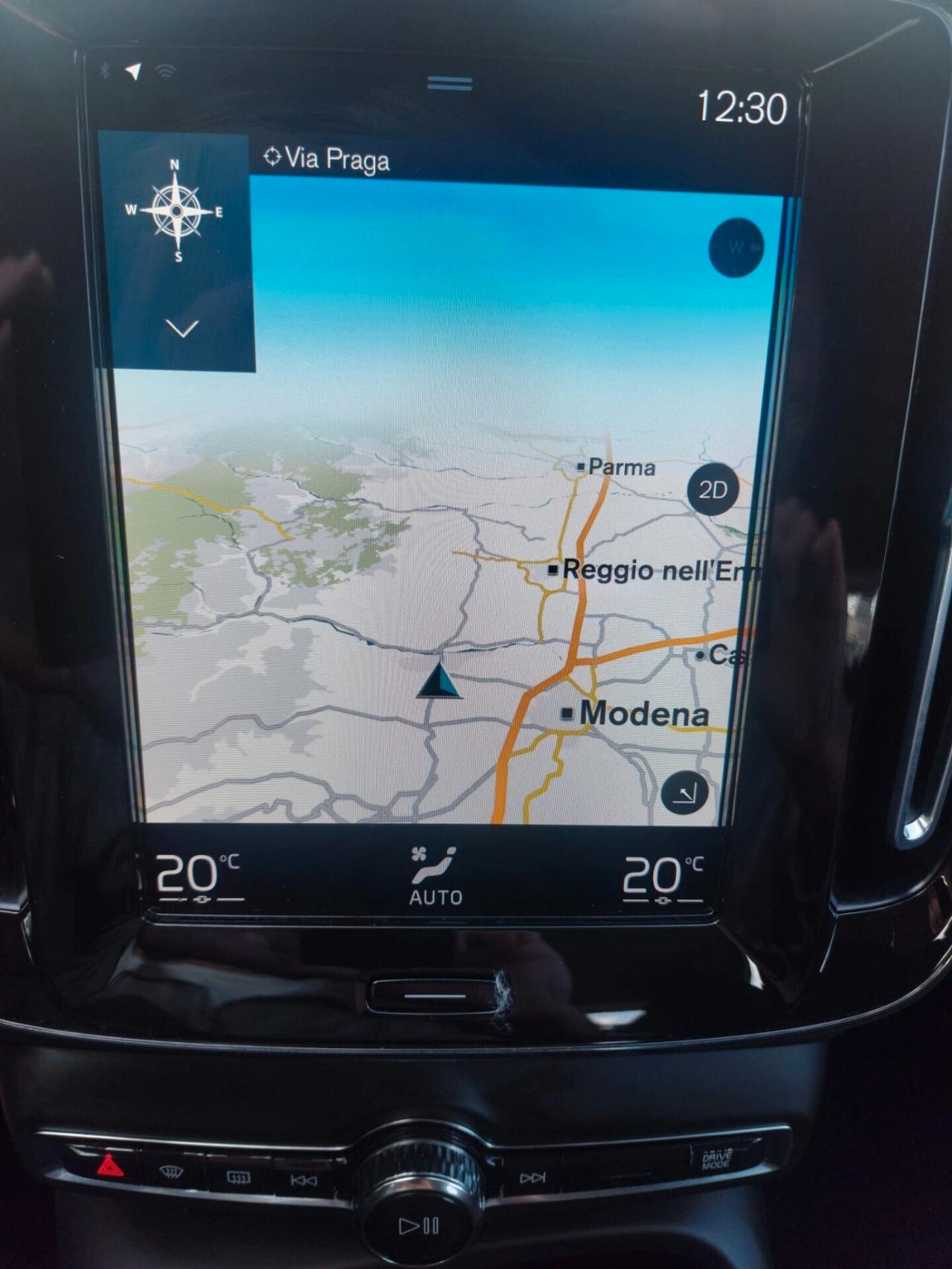 Volvo XC40 T2 Geartronic Momentum Pro