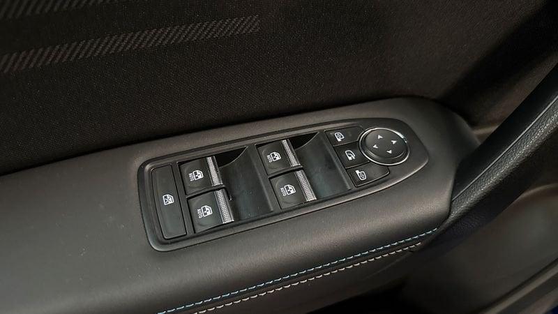 Renault Captur NUOVO esprit Alpine full hybrid E-Tech 145 cv