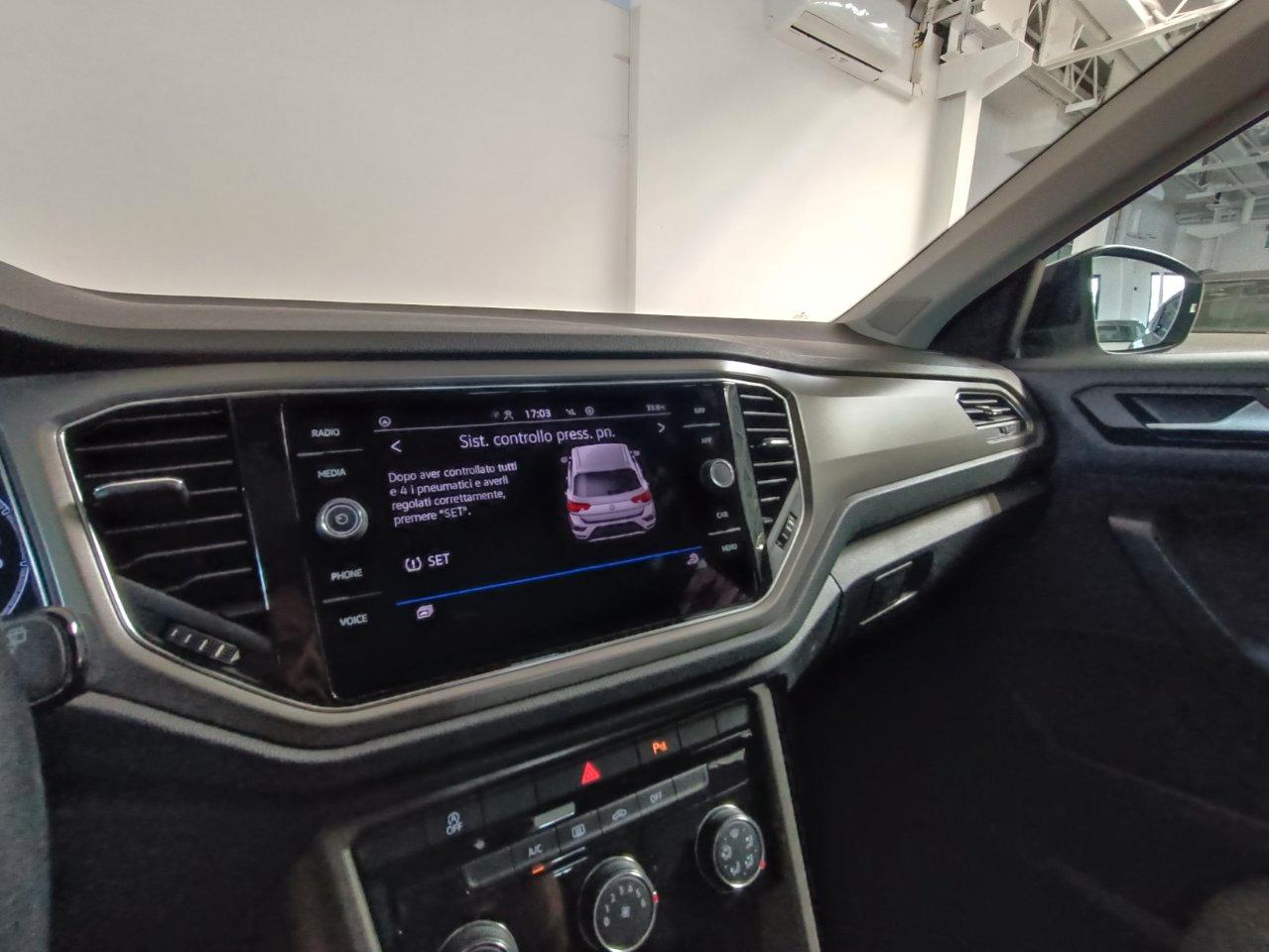 Volkswagen T-Roc 1.0 tsi 110cv