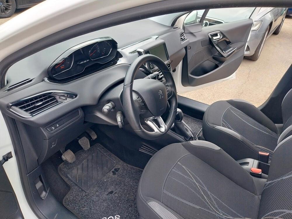 Peugeot 208 1.4 HDi 68 CV 5 porte Allure